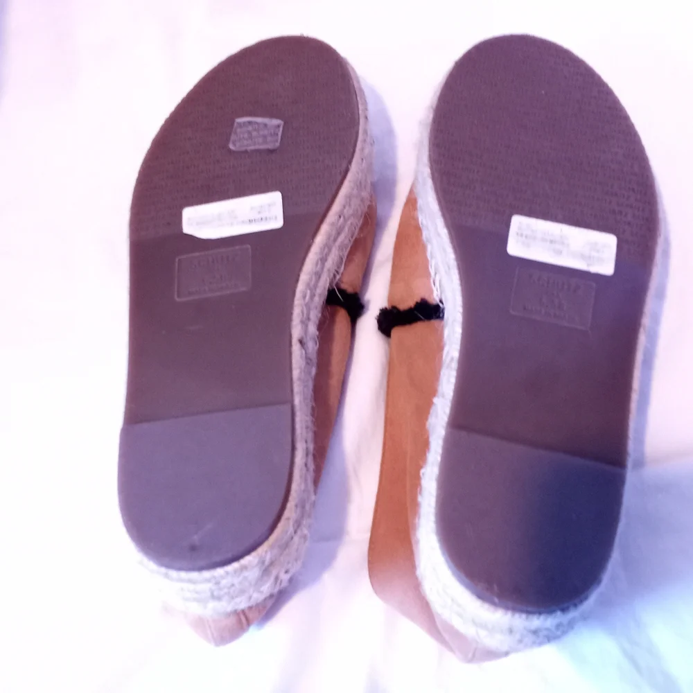 NWOB - SCHUTZ Oakes Suede & Leather Flatforms